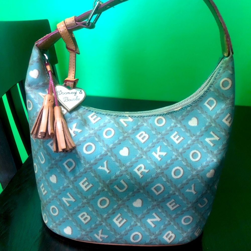 Dooney & Bourke purse